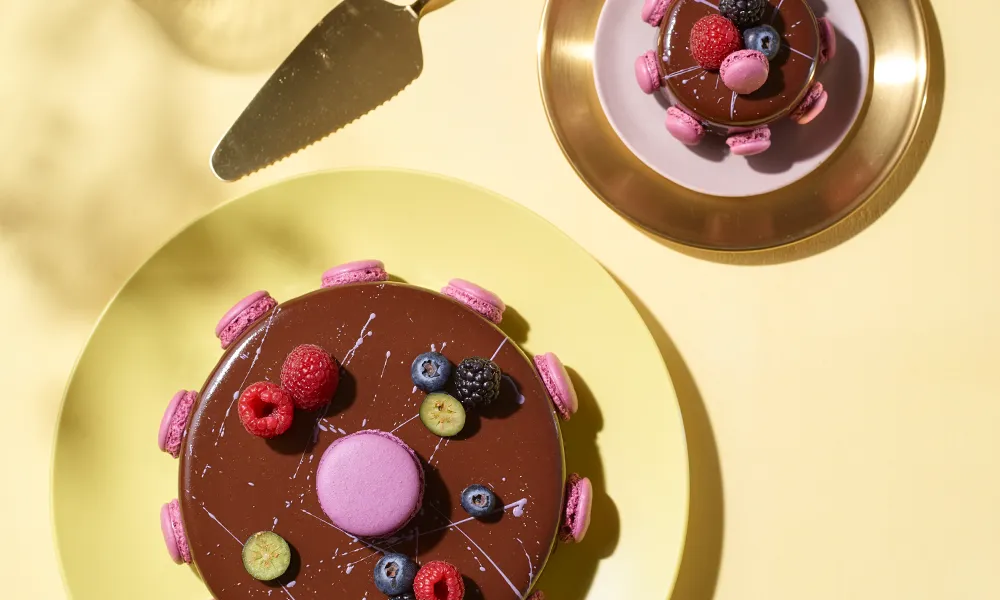 Sweetness, to be experienced and shared: C'est La Vie confectionery on Social.